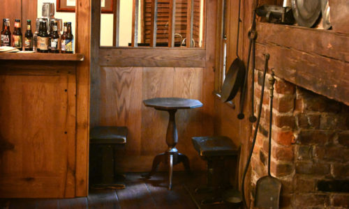 1784 Pub Tap Bar Room Nook